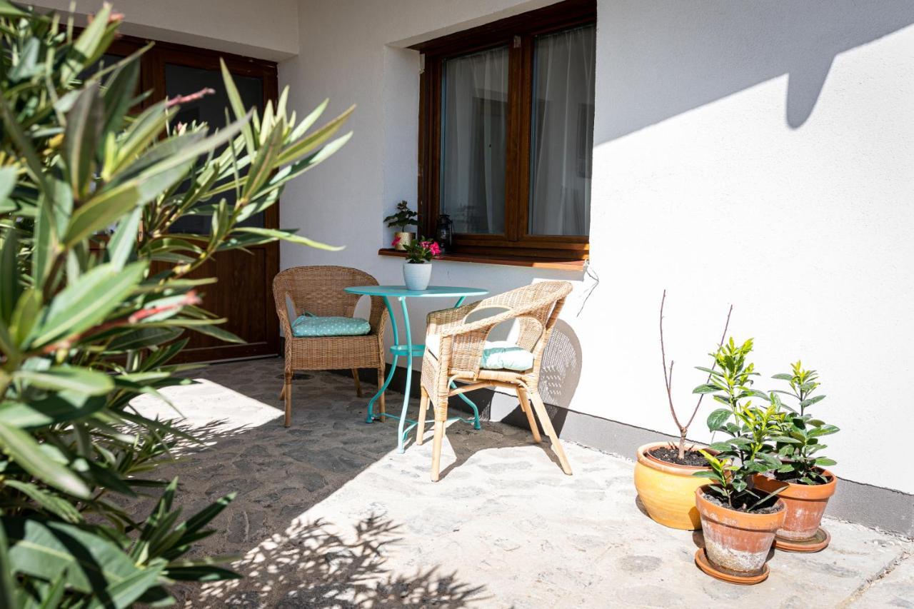 Szigligeti Mandula Kert Vendeghaz Apartment Exterior foto